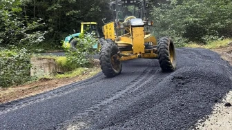 Hemşin köylerinde yol çalışmalarıyla ulaşım konforu artırıldı