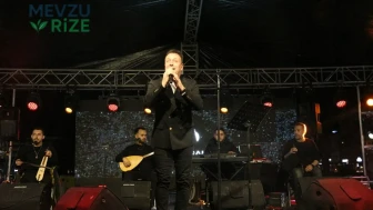 İskenderun Gastronomi ve Yeni Yıl Şenliği'nde Konser ve Eğlence Dolu Anlar