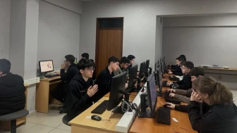 Rize TOBB Fen Lisesi'nden İnovatif E-Kitap Projesi ile Teknoloji Okuryazarlığı Geliştiriliyor