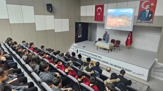 Gençlere Gazilik Bilinci Aşılayan Vatan ve Kahramanlık Buluşmaları Etkinliği Düzenlendi
