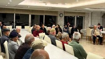 Trabzon'daki Huzurevi'nde Canlı Müzik Etkinliği ile Yaşlılara Neşeli Anlar Sunuldu