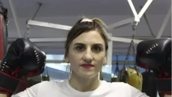 Elif Nur Turhan kimdir, aslen nereli, kaç yaşında, hangi siklet? Milli boksörün Dünya sahnesine çıkışı