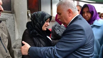 Trabzon Valisi Yıldırım, Mustafa Köseoğlu'nun cenaze törenine katıldı ve ailesine taziyelerini iletti