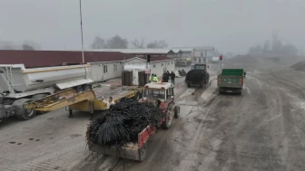 Bursa Büyükşehir Belediyesi'nden Tarımda Çevre Dostu Adım: Çiftçilere Hibeli Damla Sulama Sistemleri Dağıtıldı