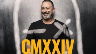 Cem Yılmaz’ın Yeni Gösterisi CMXXIV, Netflix’te Yılbaşı Hediyesi Olarak Yayınlanacak!