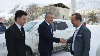 İspir'de Karne Töreni: Kaymakam Poçanoğlu Öğrencileri Tebrik Etti