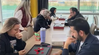 Trabzon'da Veliler Arası Zekâ Oyunları Turnuvası Yapıldı