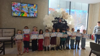 Minik öğrenciler için düzenlenen Kur'an kursu tatil programı sona erdi