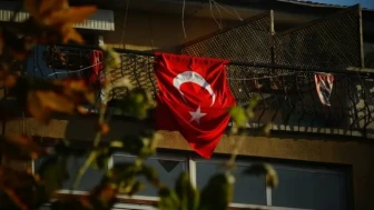 Duygusal ve Anlamlı Türk Bayrağı Sözleri