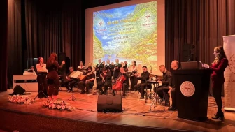 Trabzon ve Antalya Sağlık Çalışanları Türkülerle Buluştu