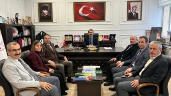 Artvin'de Eğitim Yönetimi İçin Haftalık Değerlendirme Toplantısı Yapıldı