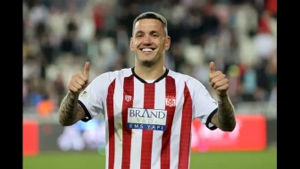 Rey Manaj kimdir, Süper Lig'e gelecek iddiaları heyecan yarattı