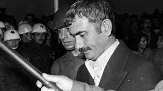 Yılmaz Güney’in Sette Dövdüğü Oyuncu Kimdir, Yaşıyor mu? Duvar Filmi Olayı Gündemde!