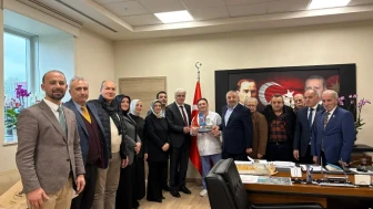 Trabzon Dernekleri Federasyonu'ndan Hastane Yöneticilerine Ziyaret ve Başarı Dilekleri