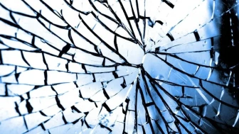 Aynanın kırılması ne anlama gelir?