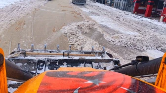 Bayburt'ta kar temizliği hız kesmeden devam ediyor, ulaşım güvenliği için tedbirler alınıyor
