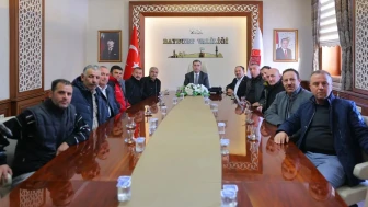 Muhtarlar Derneği Başkanı Eldivan'ı Ziyaret Etti, İhtiyaçlar Ele Alındı