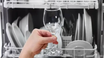 Artık Bulaşık Makinesine Bardak Atma Korkusu Tarihe Karışıyor!