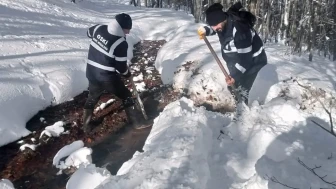Kar altında kesintisiz su mesaisi: OSKİ 400 personelle sahada