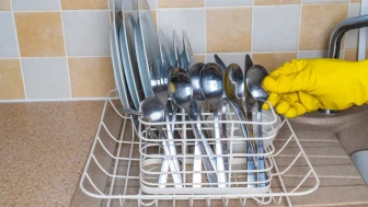 Eski Çatal ve Kaşıkları Parlatmanın Doğal Yöntemleriyle Yenileme İhtiyacını Ortadan Kaldırın!