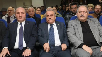 Arhavi'de Hikmet Çakar, Esnaf Odası Başkanlığına Yeniden Seçildi