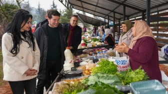 Ortahisar Belediye Başkanı Ahmet Kaya Akoluk Köy Ürünleri Pazarı’nı Ziyaret Etti