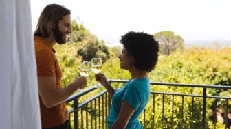 Şarap Keyfi ve Lüks Konaklama | En İyi Bağ Oteli Seçenekleri