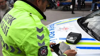 Trafik Kurallarında Devrim: Magandalara Geçit Yok, 10 Yeni Kural ile Ceza Yönetmeliği Yenileniyor!