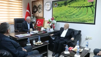 HAK-İŞ ve Hizmet-İş Sendikası Genel Başkanı Mahmut Arslan, Rize'de konuştu