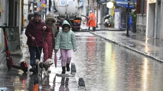 Kıyı Ege ve Batı Akdeniz'de gök gürültülü sağanak uyarısı!
