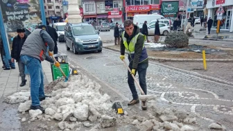 Bayburt’ta Kar Küreme Çalışmaları Hız Kesmeden Sürüyor