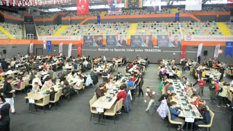 Trabzon'da 24 Şubat Kurtuluş Kupası Satranç Turnuvası başladı, 325 bin TL ödül dağıtılacak!