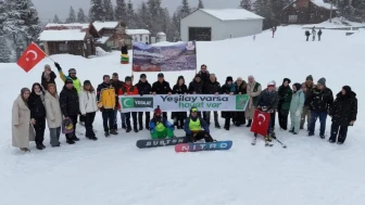 Artvin’de Dünya Sigarayı Bırakma Günü’nde kayak pistinde farkındalık etkinliği