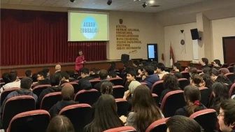 Trabzon Fen Lisesi Öğrencilerine Akran Zorbalığı Eğitimi Verildi