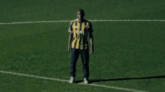 Fenerbahçe'den N'Golo Kante İçin Anlam Dolu Bir Video: Futbolun Kendi Hikayesini Anlatmasına İzin Verin