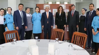 Kepez Mesleki ve Teknik Anadolu Lisesi'nde Sıfır Atık Projesi Kapsamında Özgün Etkinlik Düzenlendi