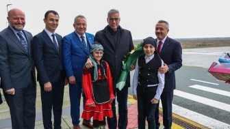 Sağlık Bakanı Kemal Memişoğlu Rize’de: Havalimanında Resmi Karşılama Gerçekleşti