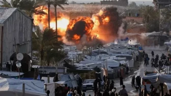 Savaşın 27. gününde maliyetler yükseliyor! İran, 202 hava aracını düşürdüğünü açıkladı