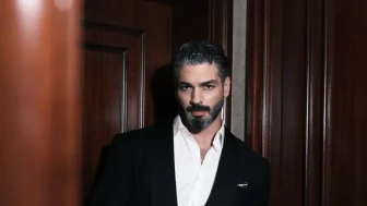 Şükrü Özyıldız'ın İki Farklı Dünyası: Kafes Dövüşlerinden Ney Melodilerine!