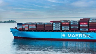 Nakliye şirketleri, Orta Doğu'daki gerilim nedeniyle Basra Körfezi geçişlerini askıya aldı.