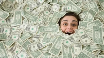 Dolar Tarihi Zirveye Ulaştı! Dolar Piyasasında Son Durum Ne?