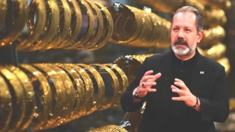 İslam Memiş'ten Altın Yatırımcılarına Sert İkazi! 6.000 Dolar Eşiği Tehlikeye mi Girdi? Önemli Seviyeleri Takip Edin!