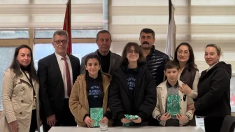 Öğrencilere Kitap Hediye Eden Pazar Belediye Başkanı Neşet Çakır'a Anlamlı Ziyaret!