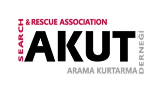 AKUT Arama Kurtarma Derneği Yönetim Kurulu Başkanı Serhat Akbel ve yönetim kurulu üyeleri, İstanbul Ekoloji Rotary Kulübü tarafından AKUT Yarımada ekibine bağışlanan lojistik ve konaklama konteynerlerinin teslim törenine katıldı.