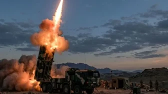 Ateşkes Süresi Uzatıldı, Tahran'da Patlamalar Korku Yarattı: Dünya Alarmda!