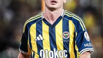 Aktürkoğlu'nun RAMS Park'taki Çay Keyfi, Galatasaraylı Taraftarlardan Tepki Aldı