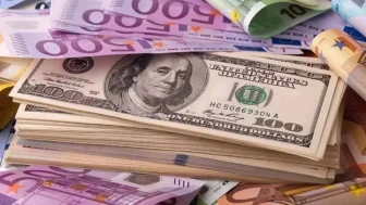 Döviz Piyasasında Dolar ve Euro'nun Bugünkü İlk Performansı Nasıl?