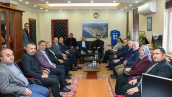 AK Parti Heyeti, Ardeşen Kaymakamı Ferhat Altay’ı Ziyaret Etti!