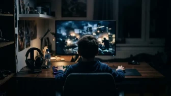 Oyun Platformlarına Yeni Düzenlemeler: Çocuklar için Yaş Sınırı ve Ebeveyn Kontrolü Getiriliyor!