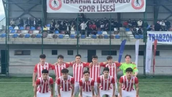 Akçaabatlı Öğrenciler Futbolda Bölge Şampiyonu Oldu